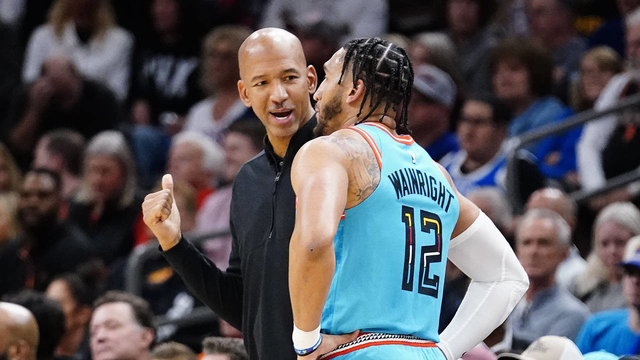 NG大舞台包含今晨夏洛特黄蜂备战欧冠，完成体检细节曝光，信心回归，轮换策略成焦点的词条